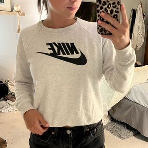 Nike sweatshirt XS